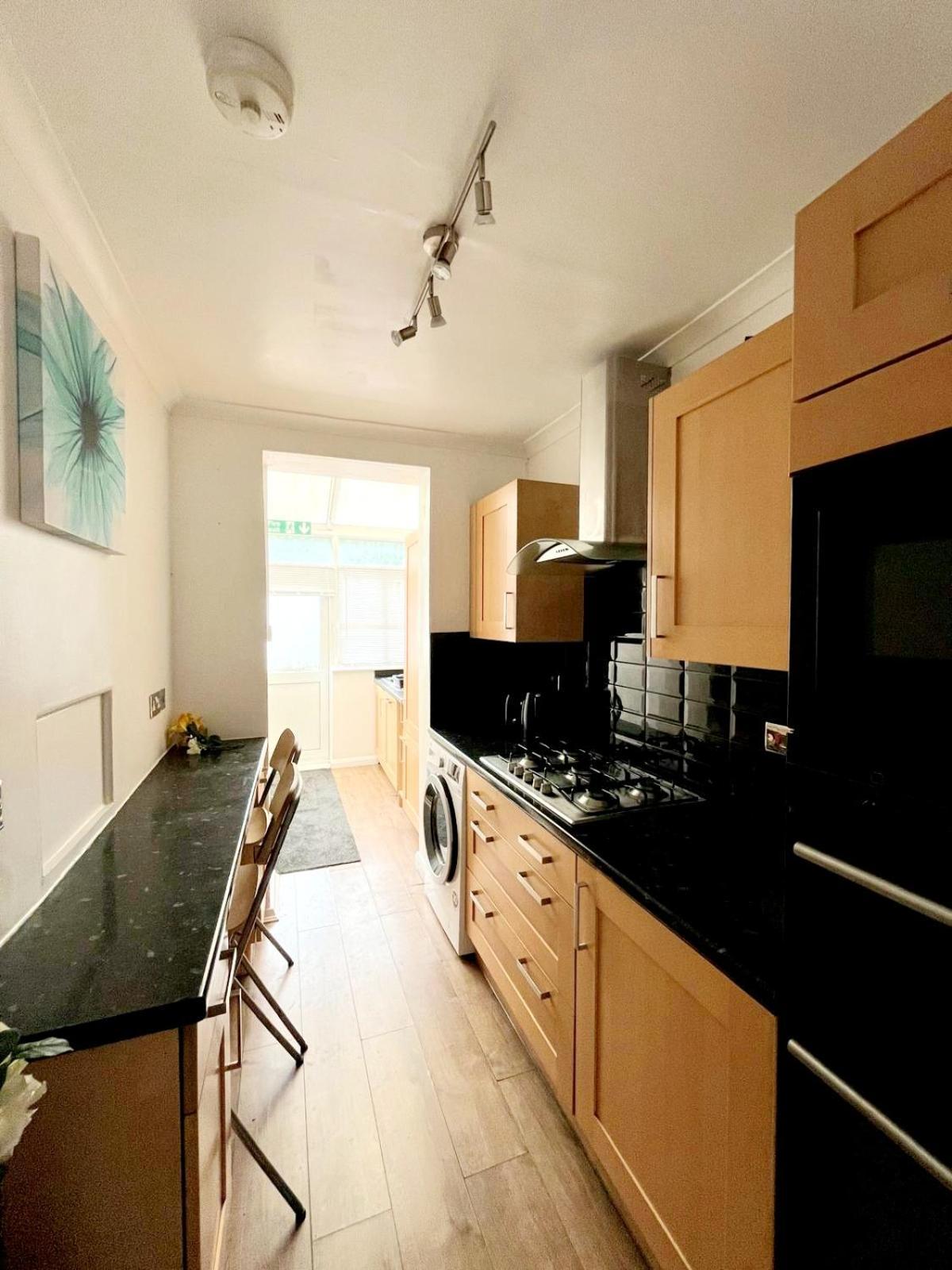 Cosy Room Stay 5 ซัตทอน ภายนอก รูปภาพ